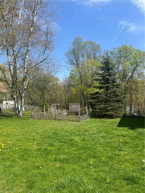 view of yard with fence