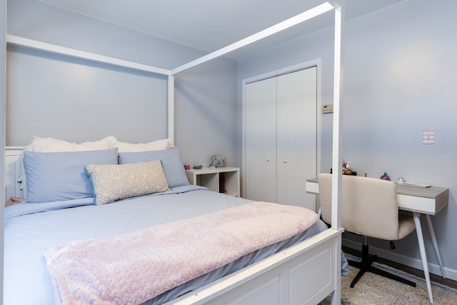 bedroom featuring a closet