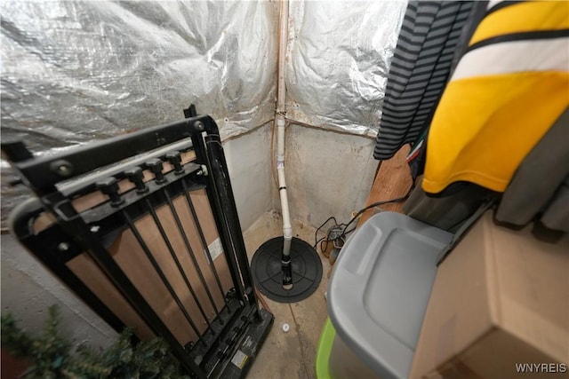 interior space featuring concrete flooring