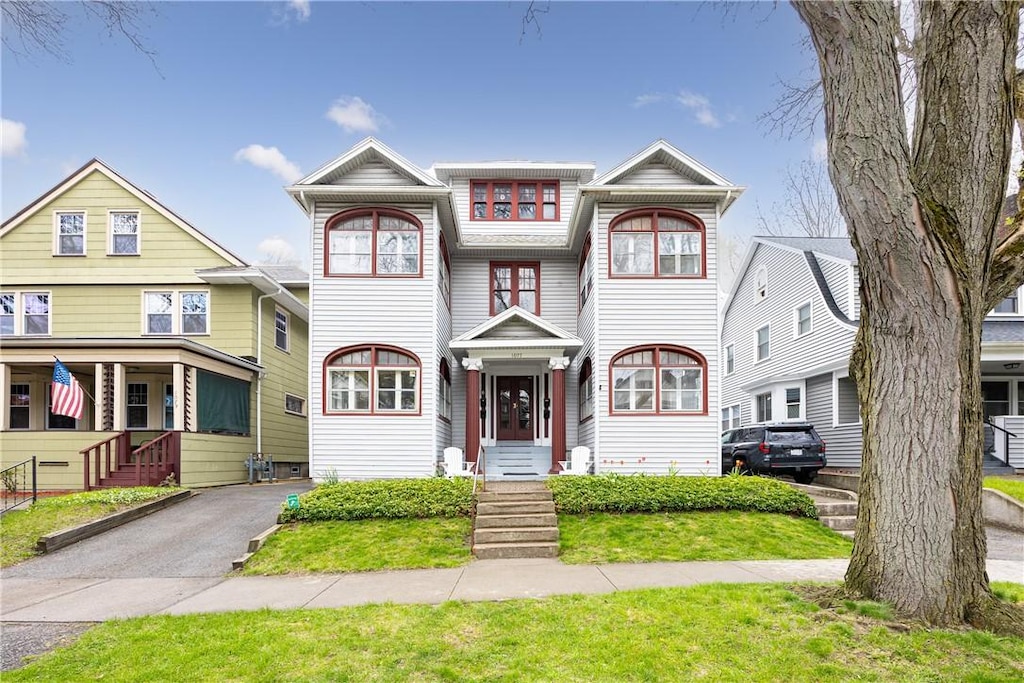 1077 Harvard St, Rochester, NY 14610 - view of front of home