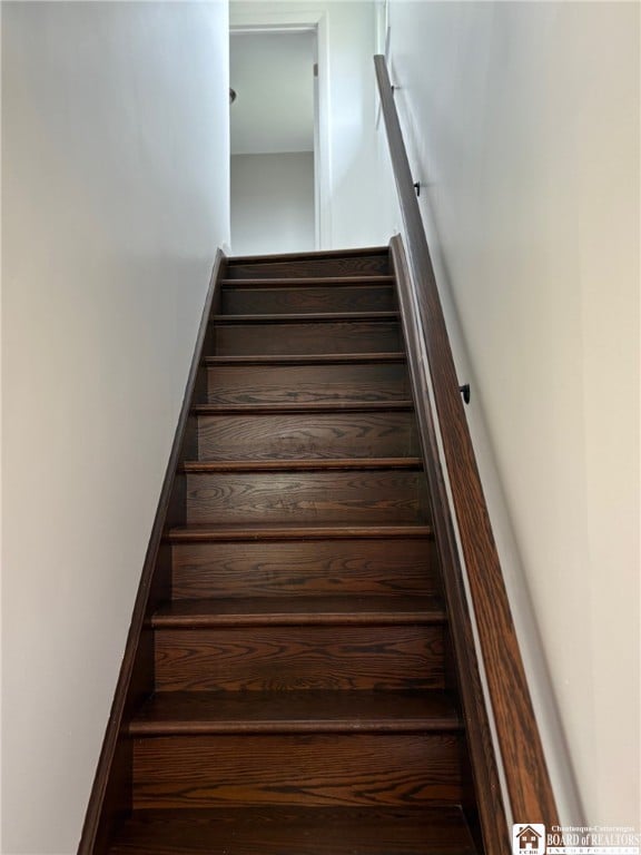 337 N 6th St, Olean-City, NY 14760 - view of stairs