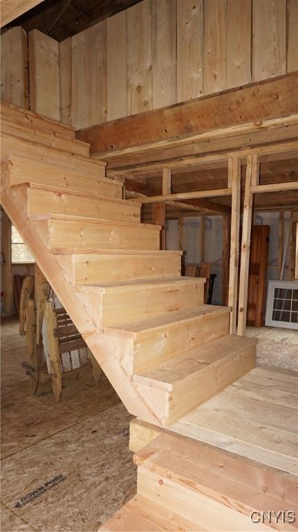 11 Lake Pennock Dr, Orwell, NY 13144 - view of stairs