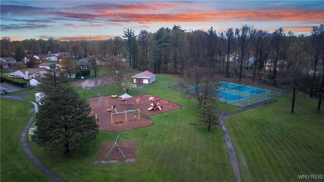 view of aerial view at dusk
