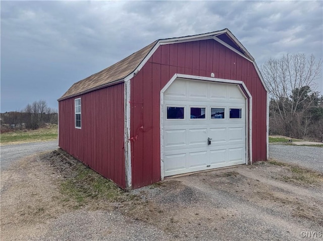 view of detached garage