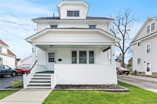 traditional style home featuring a porch