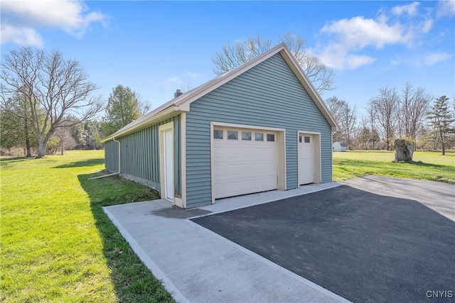 view of detached garage