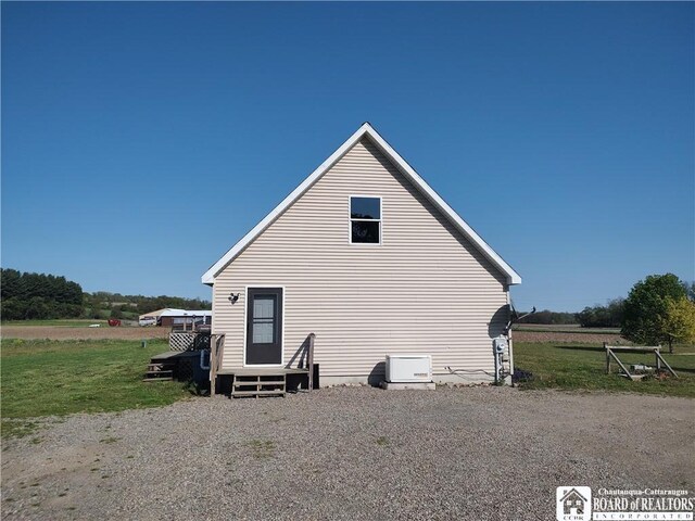 804 Smith Rd, Villenova, NY 14062 - view of side of property with a lawn