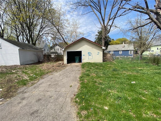 detached garage with fence