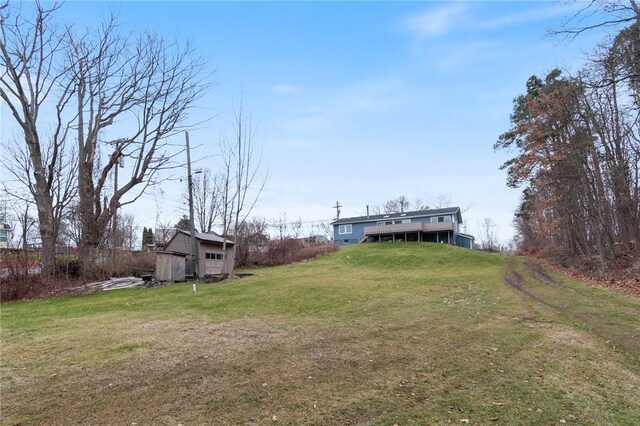 7893 Lake Rd, Sodus, NY 14555 - view of yard