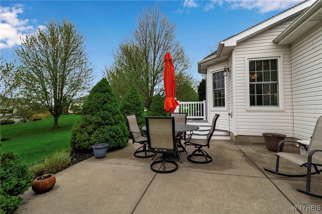 view of patio / terrace with outdoor dining space