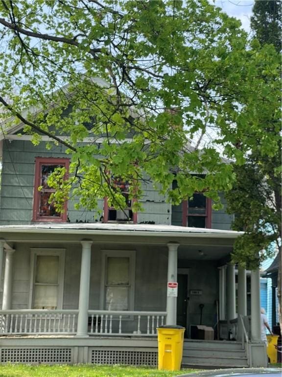 view of front of house with a porch
