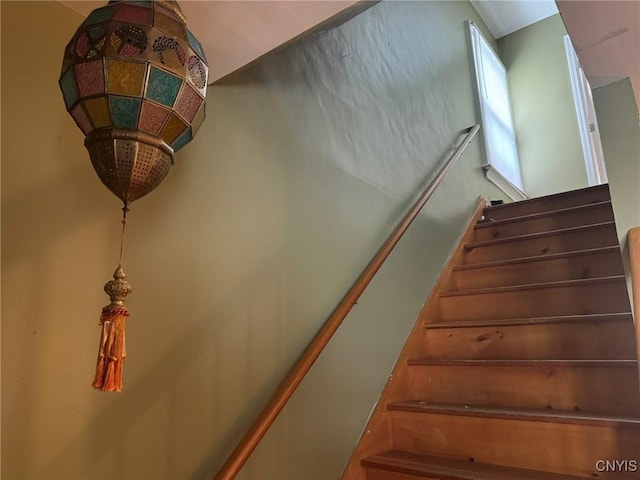 1270 W Belden Ave, Syracuse, NY 13204 - view of staircase