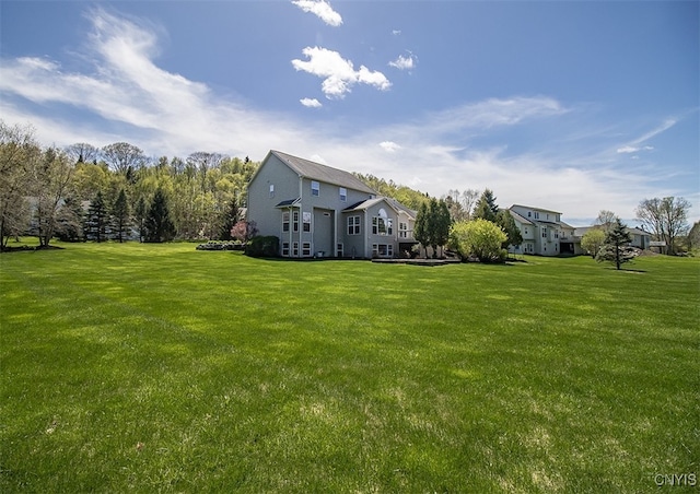 100 Brandywine Dr, Manlius, NY 13104 - view of green lawn