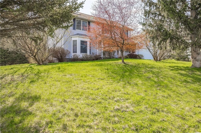 8 Hawkes Trl, Penfield, NY 14580 - view of grassy yard