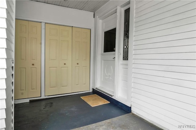 view of exterior entry