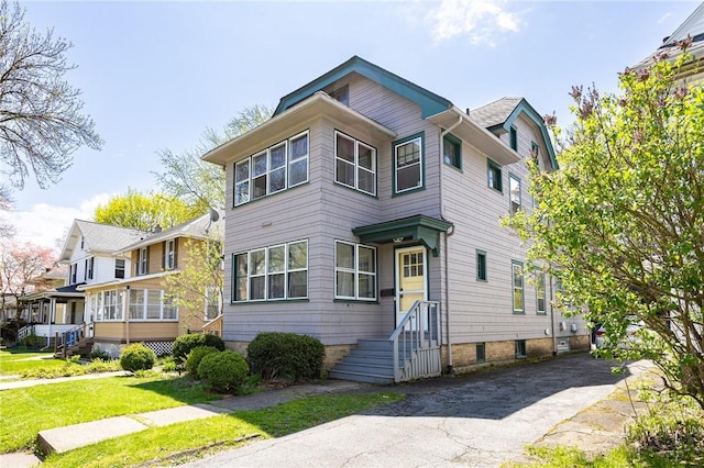 45 Juniper St, Rochester, NY 14610 - view of front of house featuring a front yard