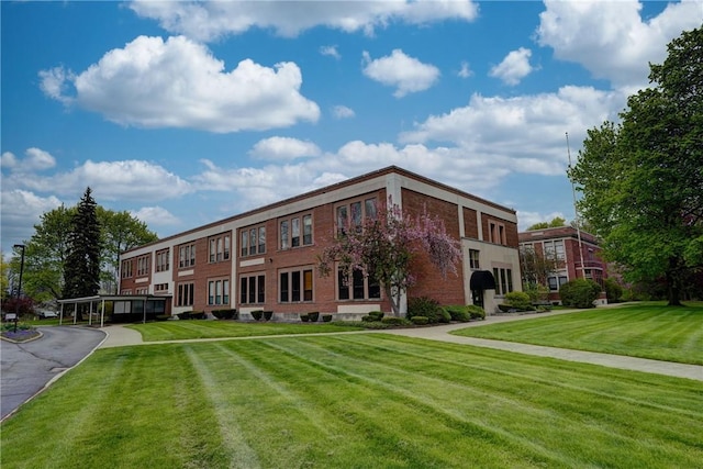 view of building exterior