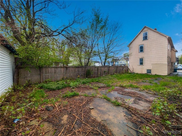329 Jewett Ave, Buffalo, NY 14214 - view of yard featuring fence
