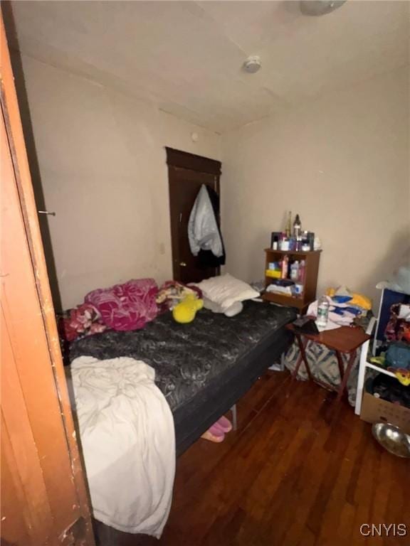 1322 S Ave Unit 24, Syracuse, NY 13207 - bedroom featuring wood finished floors