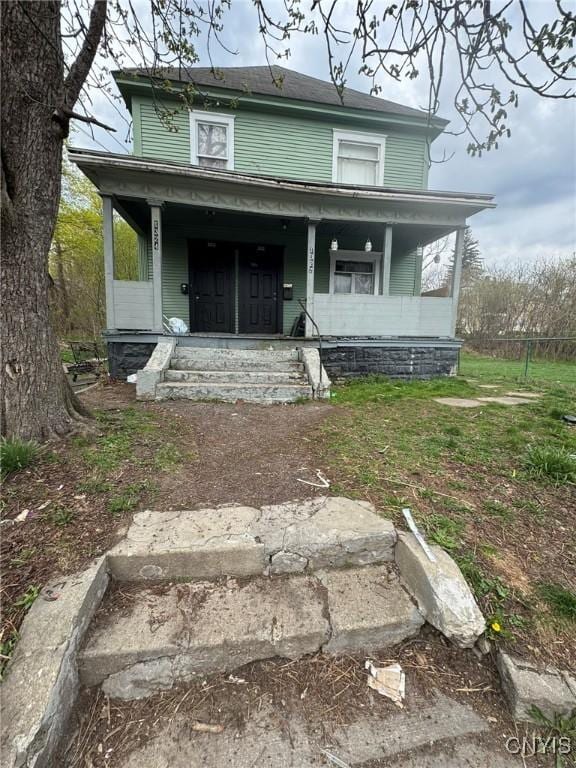 1322 S Ave Unit 24, Syracuse, NY 13207 - american foursquare style home with covered porch