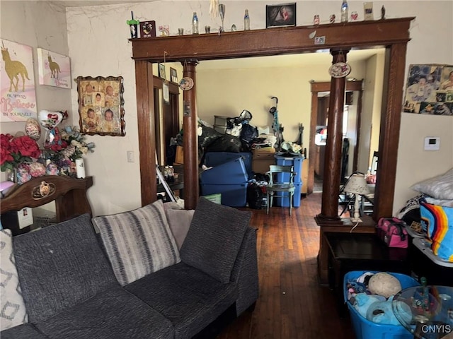 1322 S Ave Unit 24, Syracuse, NY 13207 - living area featuring hardwood / wood-style floors