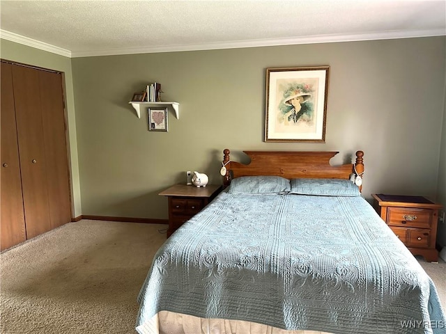 carpeted bedroom featuring ornamental molding and baseboards
