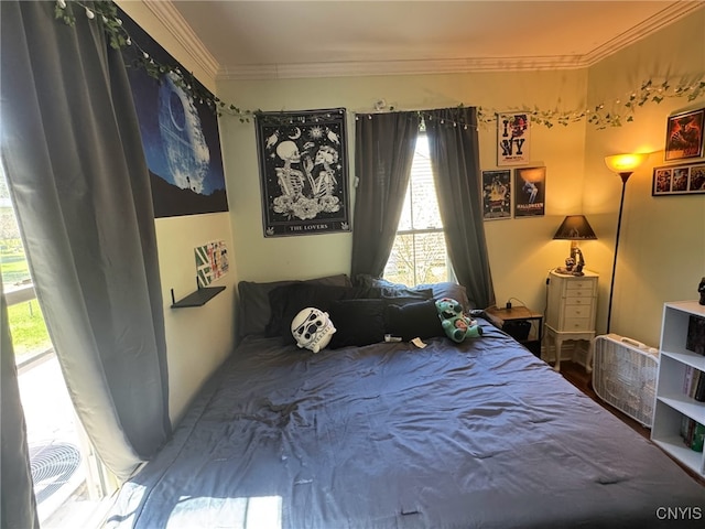 237 James St, Lenox, NY 13032 - bedroom with ornamental molding