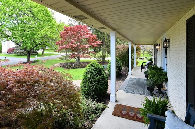 view of patio / terrace with covered porch