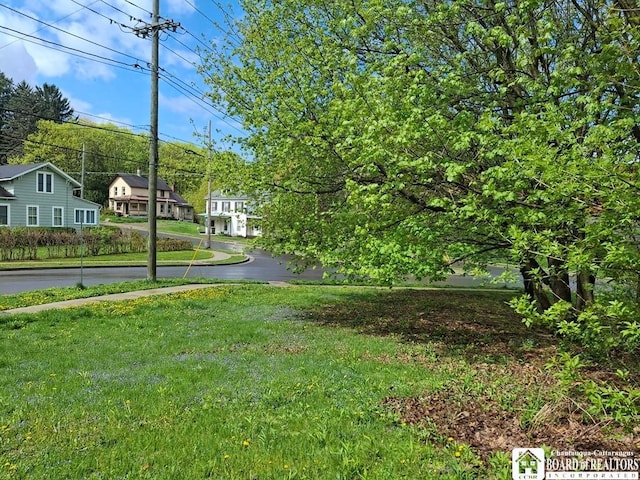 11 Prather Ave, Jamestown, NY 14701 - view of green lawn