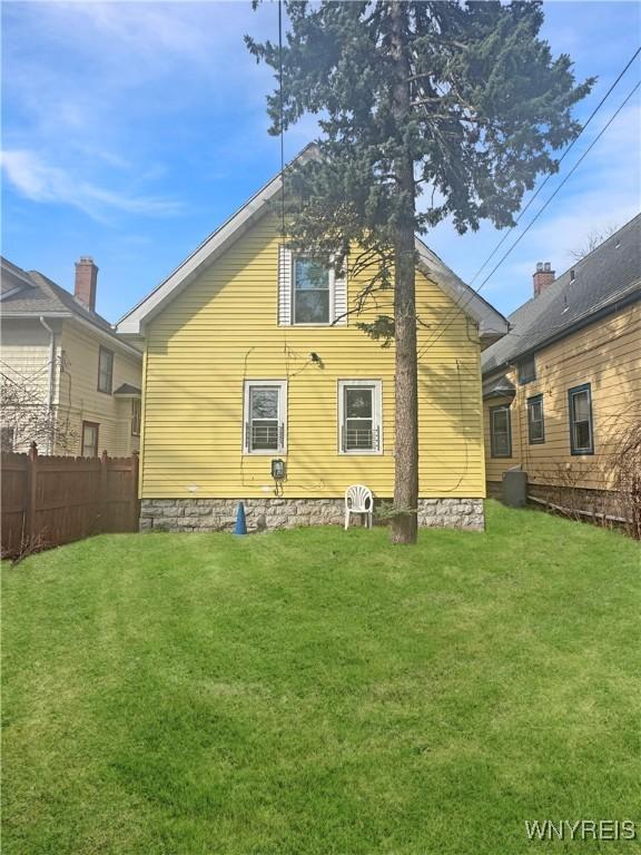 75 Northrup Pl, Buffalo, NY 14214 - view of back of house