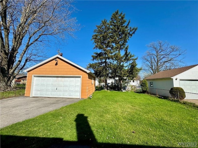 88 Loretto Dr, Cheektowaga, NY 14225 - view of detached garage