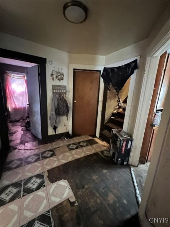 413 Fitch St, Syracuse, NY 13204 - view of foyer