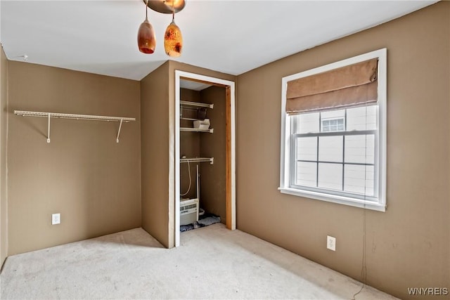 220 Clover Pl, Cheektowaga, NY 14225 - unfurnished bedroom featuring carpet floors and a closet
