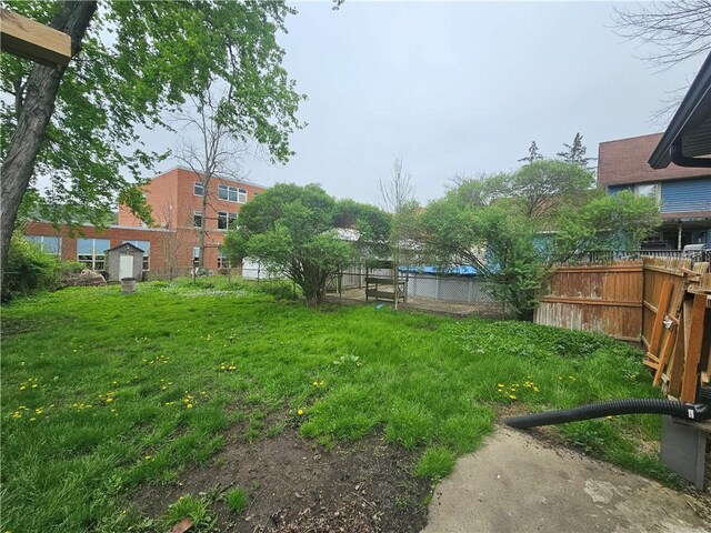 57 Interstate Pkwy, Bradford-City, PA 16701 - view of yard featuring fence