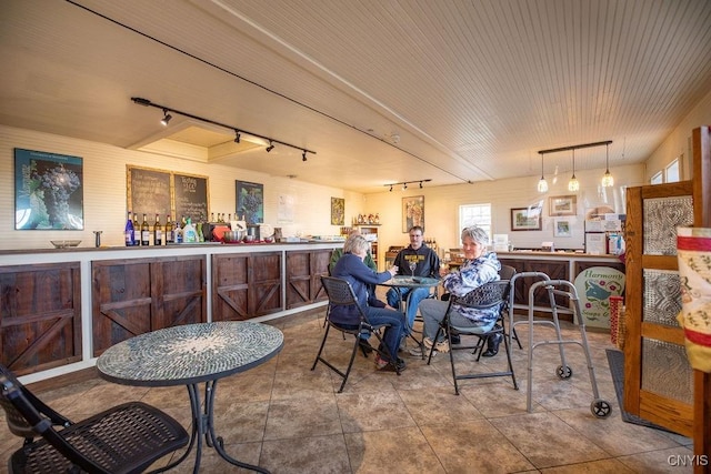 2066 Deerlick Rd, Cape Vincent, NY 13618 - indoor bar with rail lighting