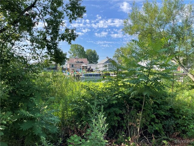 8307 Valle Dr, Niagara Falls, NY 14304 - photo 9