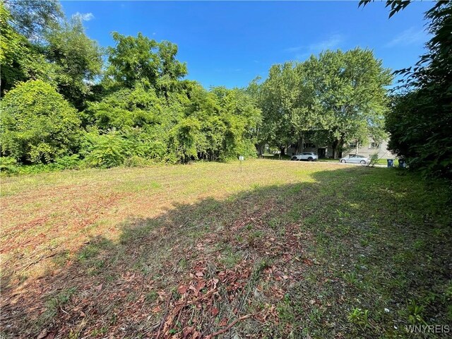 8307 Valle Dr, Niagara Falls, NY 14304 - photo 12