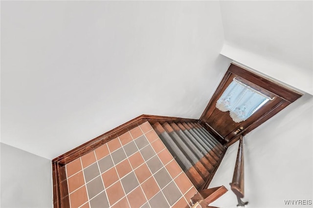 61 Norwalk Ave, Buffalo, NY 14216 - view of stairs