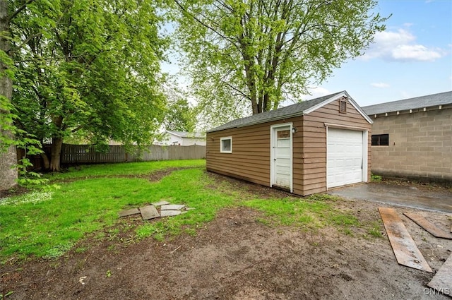 212 N Broad St, Oneida-Inside, NY 13421 - detached garage with driveway