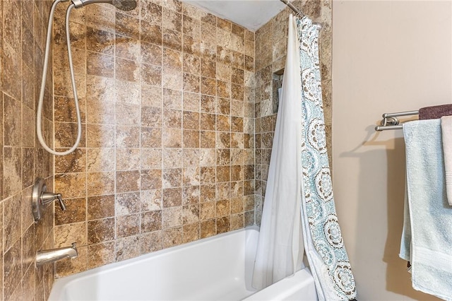2033 Clarkson Parma Tl Rd, Clarkson, NY 14420 - full bath featuring shower / bathtub combination with curtain