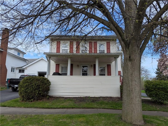 5 S Hartland St, Royalton, NY 14105 - traditional style home with a porch