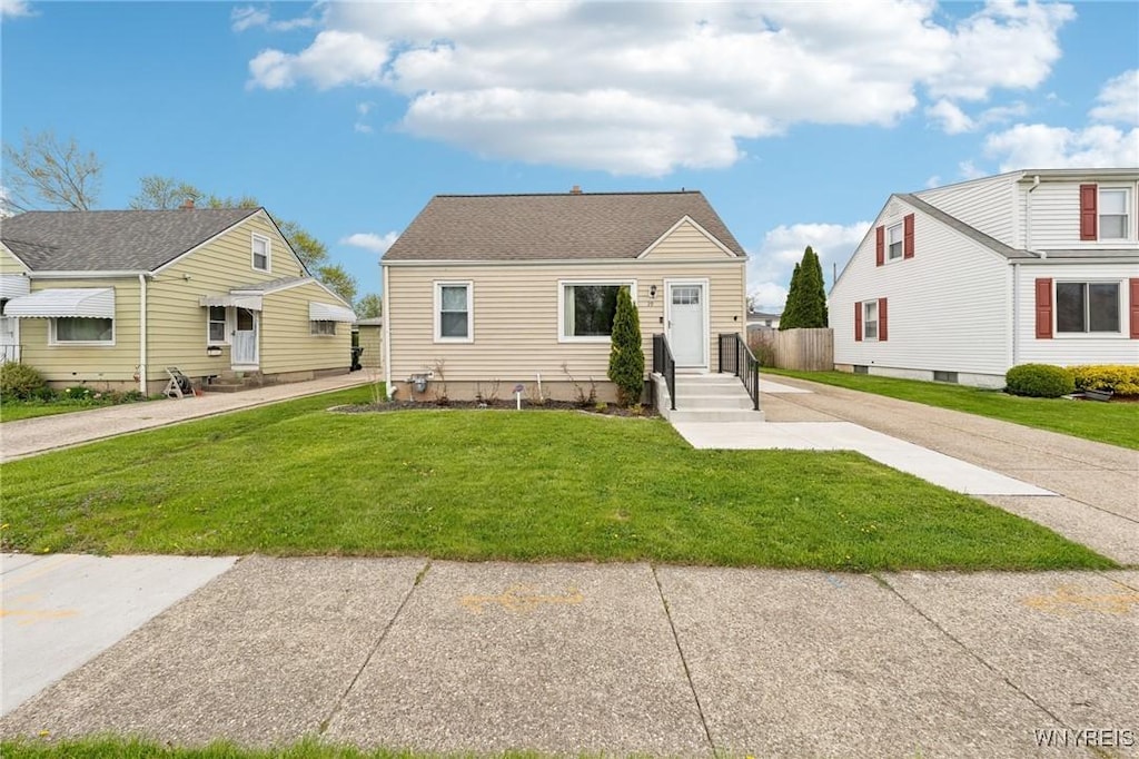 29 Clarence Harder Dr, Tonawanda-City, NY 14150 - bungalow-style house with a front yard
