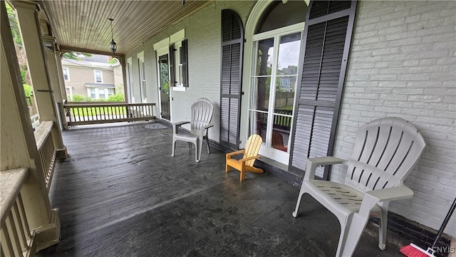 24 Grover St, Auburn, NY 13021 - view of porch
