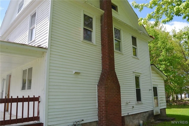 584 E Ave, Shelby, NY 14103 - view of side of property