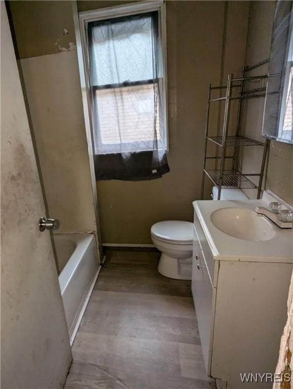 1706 Niagara St, Niagara Falls, NY 14303 - full bath featuring toilet and vanity