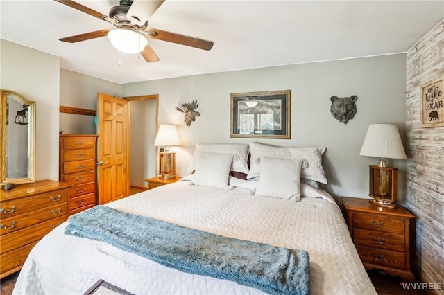 bedroom featuring ceiling fan