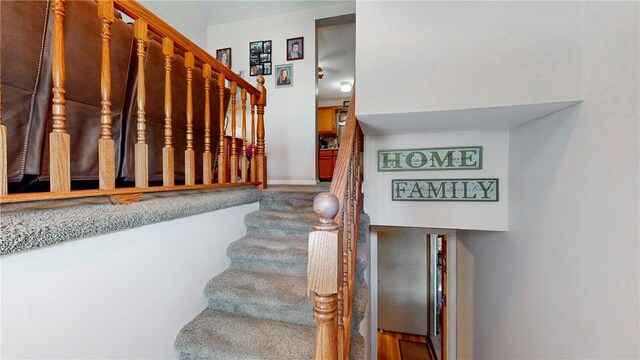 6 Club View Dr, Bath, NY 14810 - view of stairway
