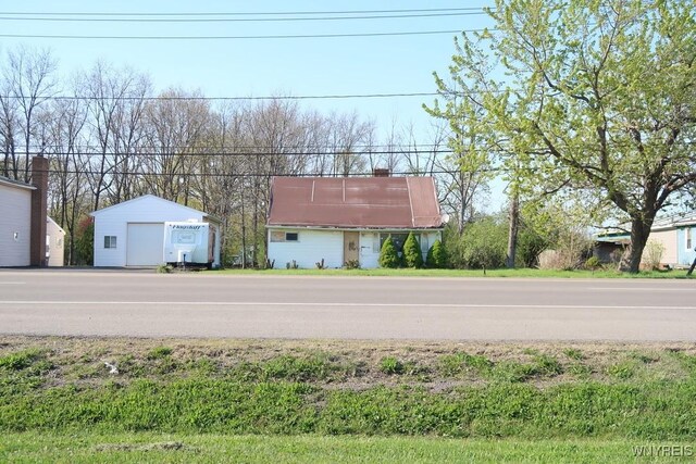 5910 Porter Rd, Niagara, NY 14304 - view of asphalt road