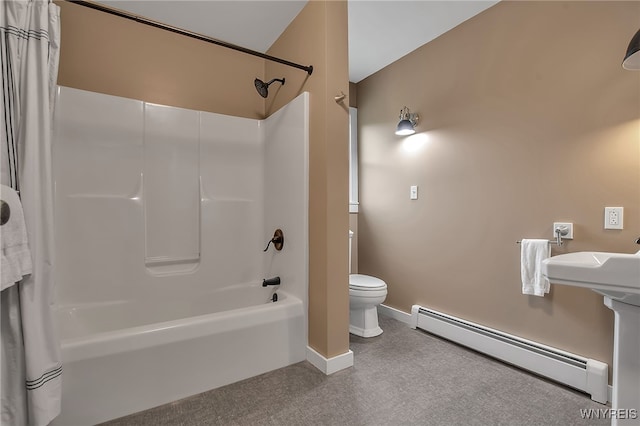 9466 Ridge Rd, Hartland, NY 14105 - bathroom with a baseboard radiator, shower / tub combo with curtain, toilet, and baseboards