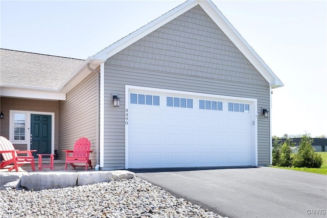4490 Lauder Ln, Skaneateles, NY 13152 - view of garage